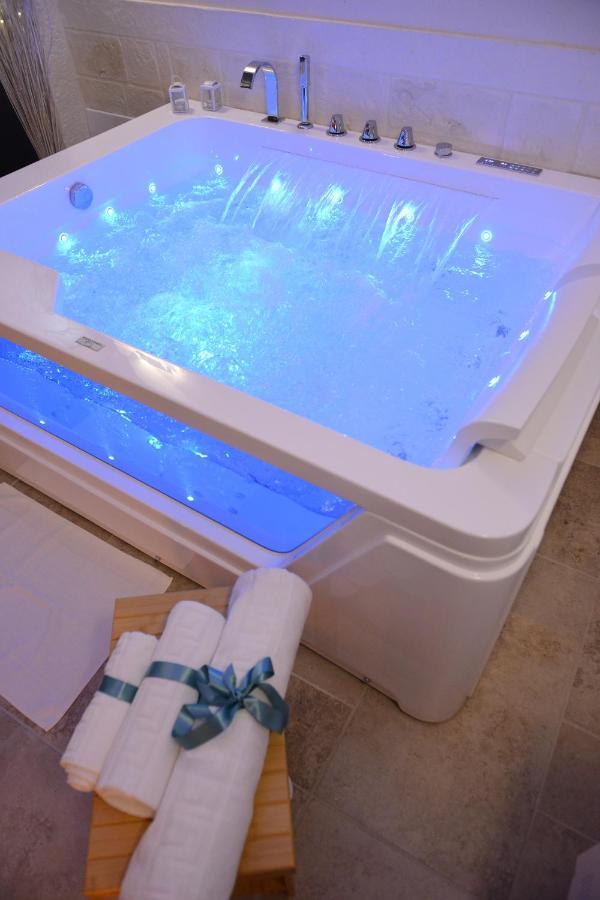 Suite Laurel Spa Con Idromassaggio Fasano Exterior foto