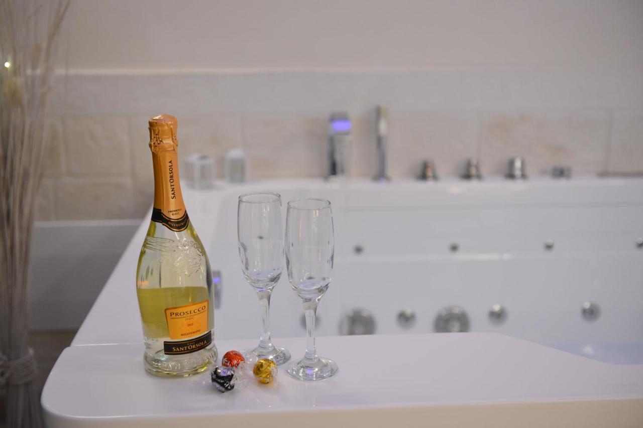 Suite Laurel Spa Con Idromassaggio Fasano Exterior foto