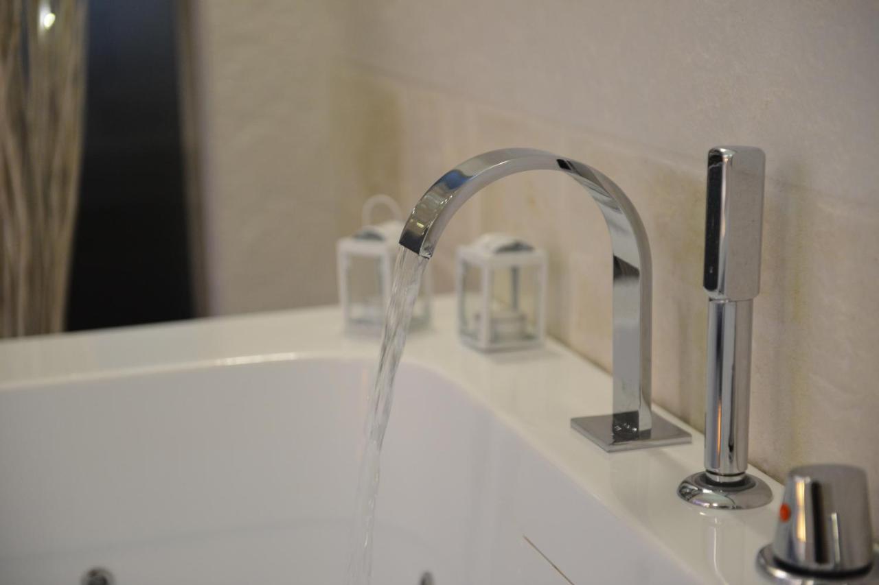 Suite Laurel Spa Con Idromassaggio Fasano Exterior foto